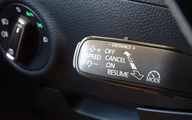 Skoda Superb cena 124900 przebieg: 106115, rok produkcji 2019 z Prabuty małe 254